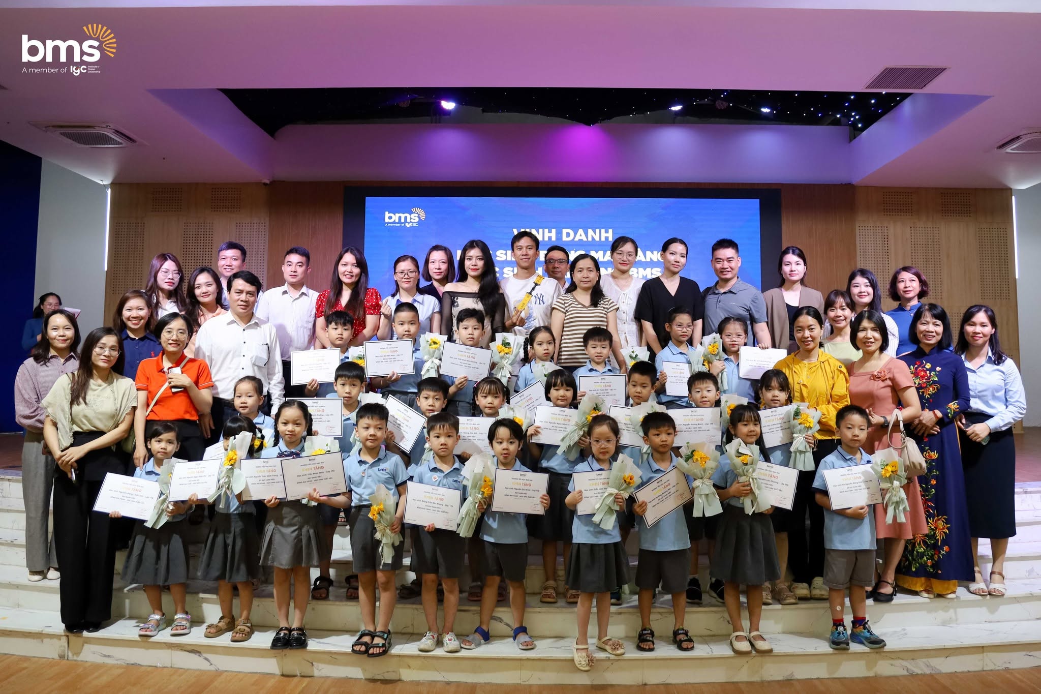 Trường Tiểu học Ban Mai tổ chức Lễ Vinh danh - Khen thưởng năm học 2025 - 2026