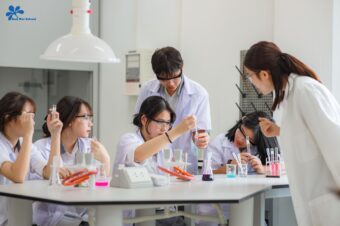 STEM TẠI BAN MAI: THẾ GIỚI KHOA HỌC VÀ TRẢI NGHIỆM LIÊN MÔN ĐẦY HỨNG KHỞI