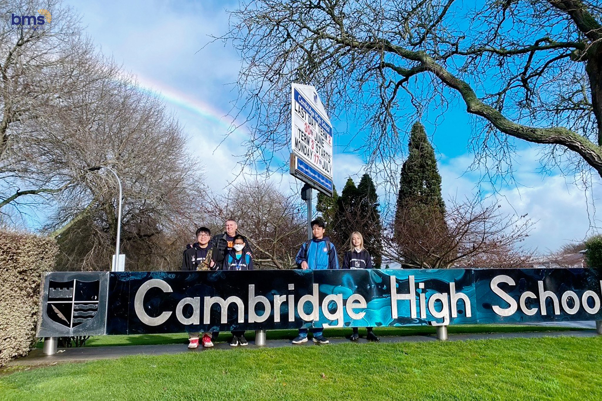 Tiếng Anh du học: Học sinh cần chuẩn bị gì từ lớp 10 để săn học bổng?